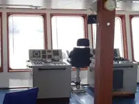 Tàu kéo để bán