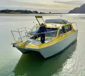 Tàu chở khách để bán