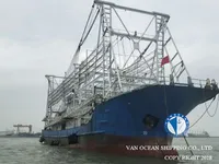 Tàu câu mực để bán