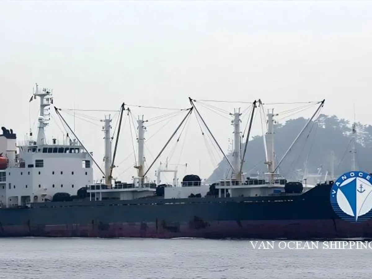 Tàu lạnh để bán