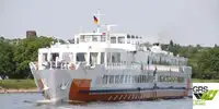 Tàu du lịch để bán