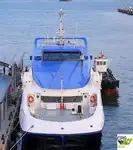 Tàu du lịch để bán