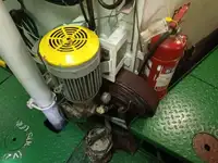 Tàu kéo để bán