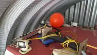 Tàu kéo lưới để bán
