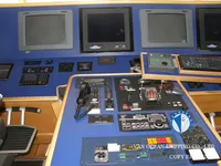 Tàu kéo lưới để bán