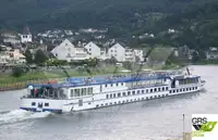 Tàu du lịch để bán