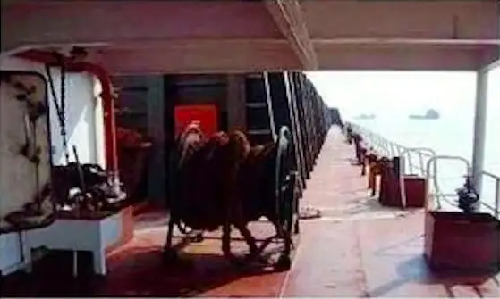 Sà lan để bán