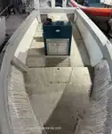 Tàu làm việc để bán