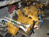 Tàu chở thủy thủ đoàn để bán
