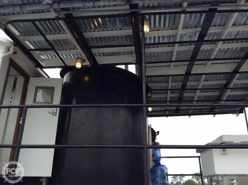 Tàu kéo để bán