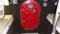 Tàu hỗ trợ lặn để bán