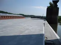Xà lan rao bán