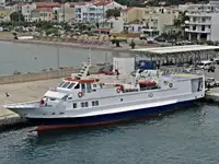 Tàu phà rao bán