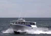 Thuyền làm việc rao bán