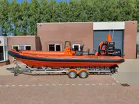 Tàu container để bán