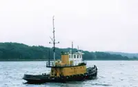 Tàu kéo để bán