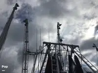 Tàu kéo lưới để bán