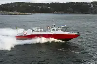Tàu cứu hộ để bán