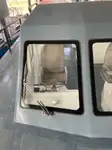 Tàu chở thủy thủ đoàn để bán