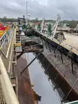 Tàu nạo vét để bán