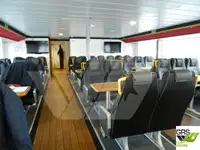 Tàu du lịch để bán