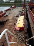 Tàu nạo vét để bán