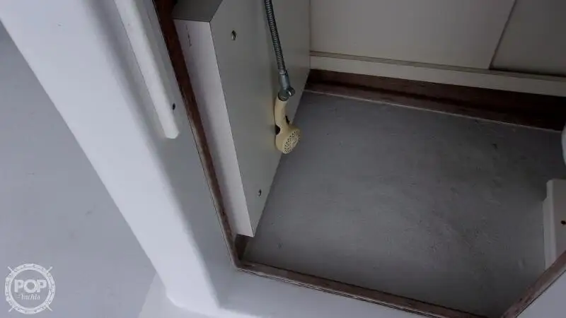 Tàu hỗ trợ lặn để bán