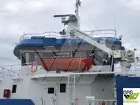 Tàu kéo lưới để bán