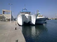 Catamaran rao bán