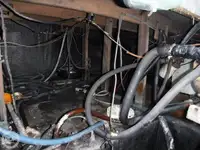 Tàu kéo lưới để bán