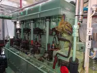 Tàu kéo để bán