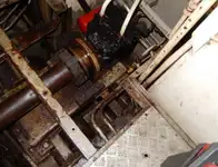 Tàu làm việc để bán