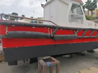Tàu làm việc để bán