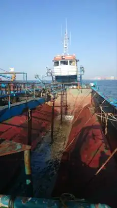 Tàu nạo vét để bán