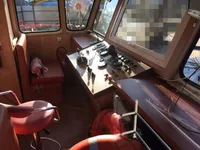 Tàu container để bán