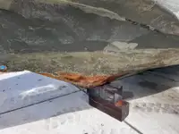 Tàu làm việc để bán