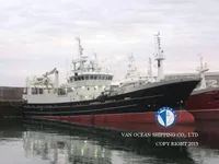 Tàu kéo lưới để bán