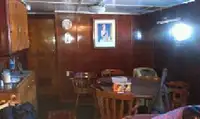 Tàu nghiên cứu để bán