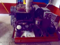 Tàu kéo để bán