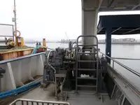 Tàu container rao bán