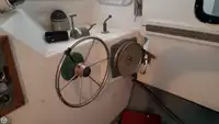 Tàu kéo lưới để bán