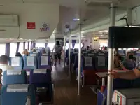 Tàu du lịch để bán