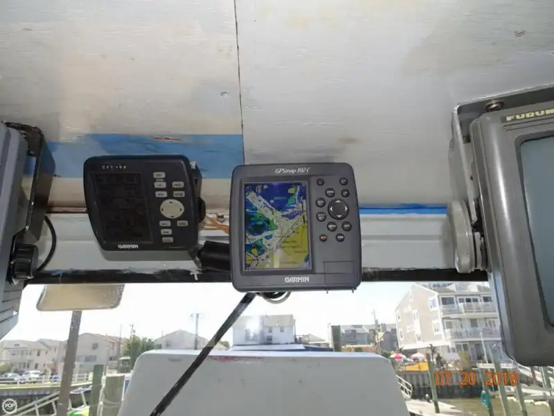Tàu đánh cá để bán