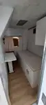 Tàu chở thủy thủ đoàn để bán