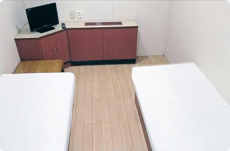 Tàu lạnh để bán