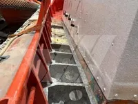 Tàu làm việc để bán