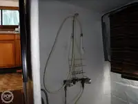 Tàu kéo lưới để bán
