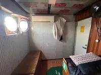 Tàu kéo để bán