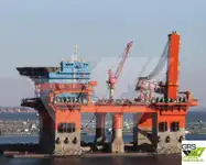 Tàu cẩu để bán