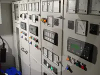 Tàu kéo lưới để bán